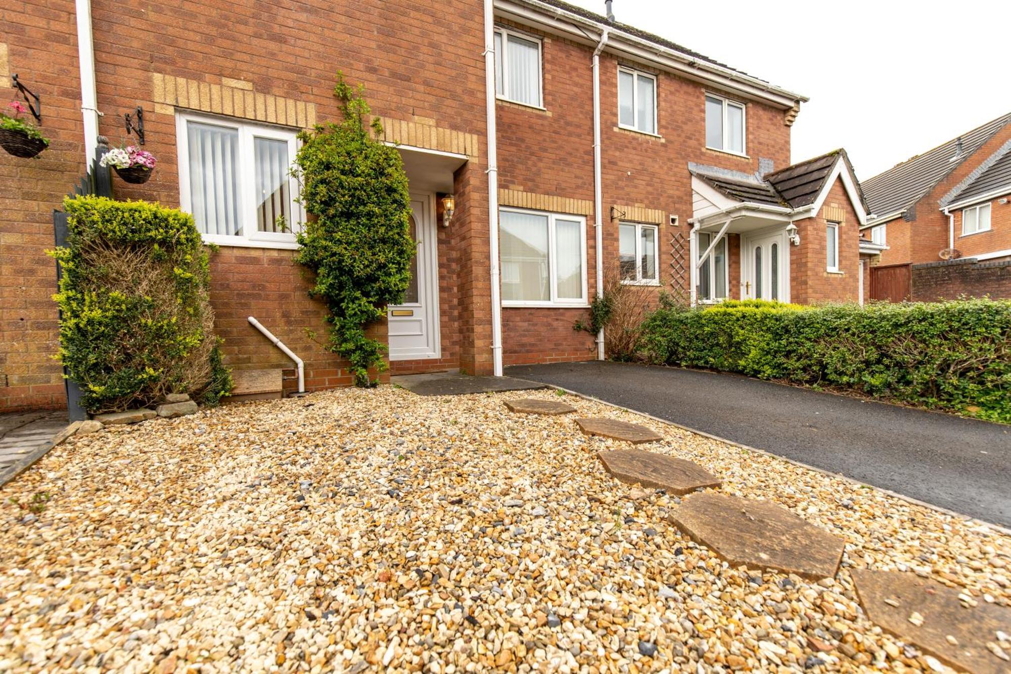 Comfortable And Spacious Superb Holiday Home In Llanelli, Dog Friendly Luaran gambar